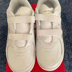 New Balance Woman’s 577W Walking Marche
Size9